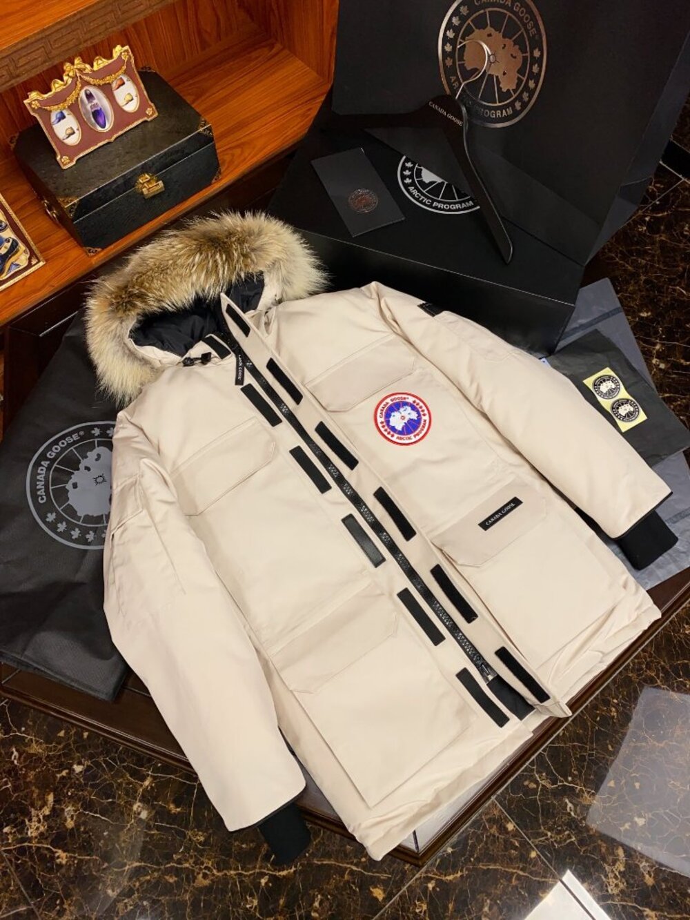 Canada Goose Expedition Cream Fur Hood Parka Jacket